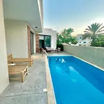 Villa By The 7